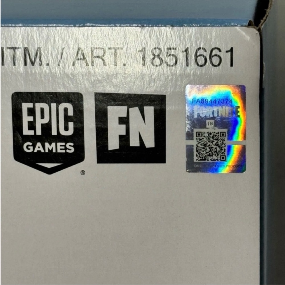 🆕- Fortnite Party Pack 5 Figures Bonus Virtual Items Included! Brand New in Box. - Picture 12 of 12